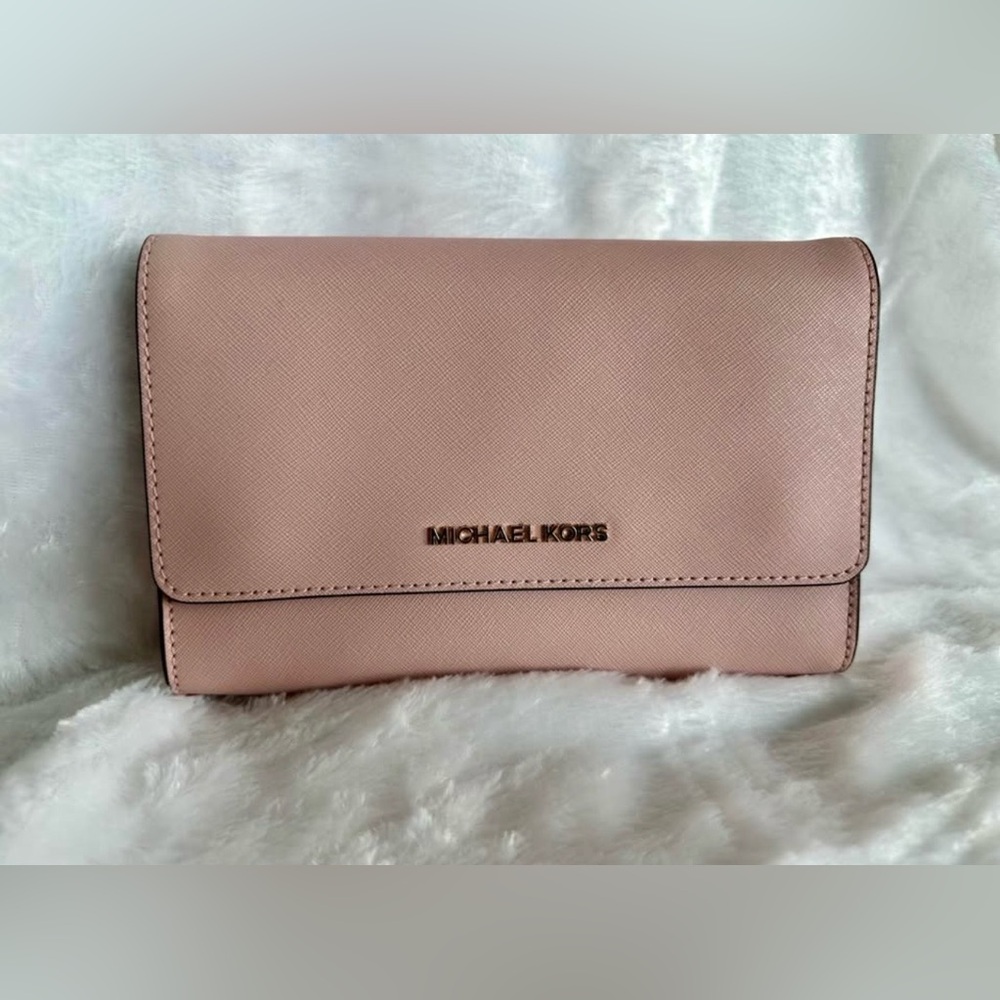 Michael Kors Blush Wristlet Clutch - Picture 4 of 6